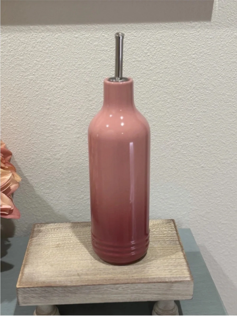 Le Creuset Stoneware Signature Oil Cruet 600ml- Rose Quartz New